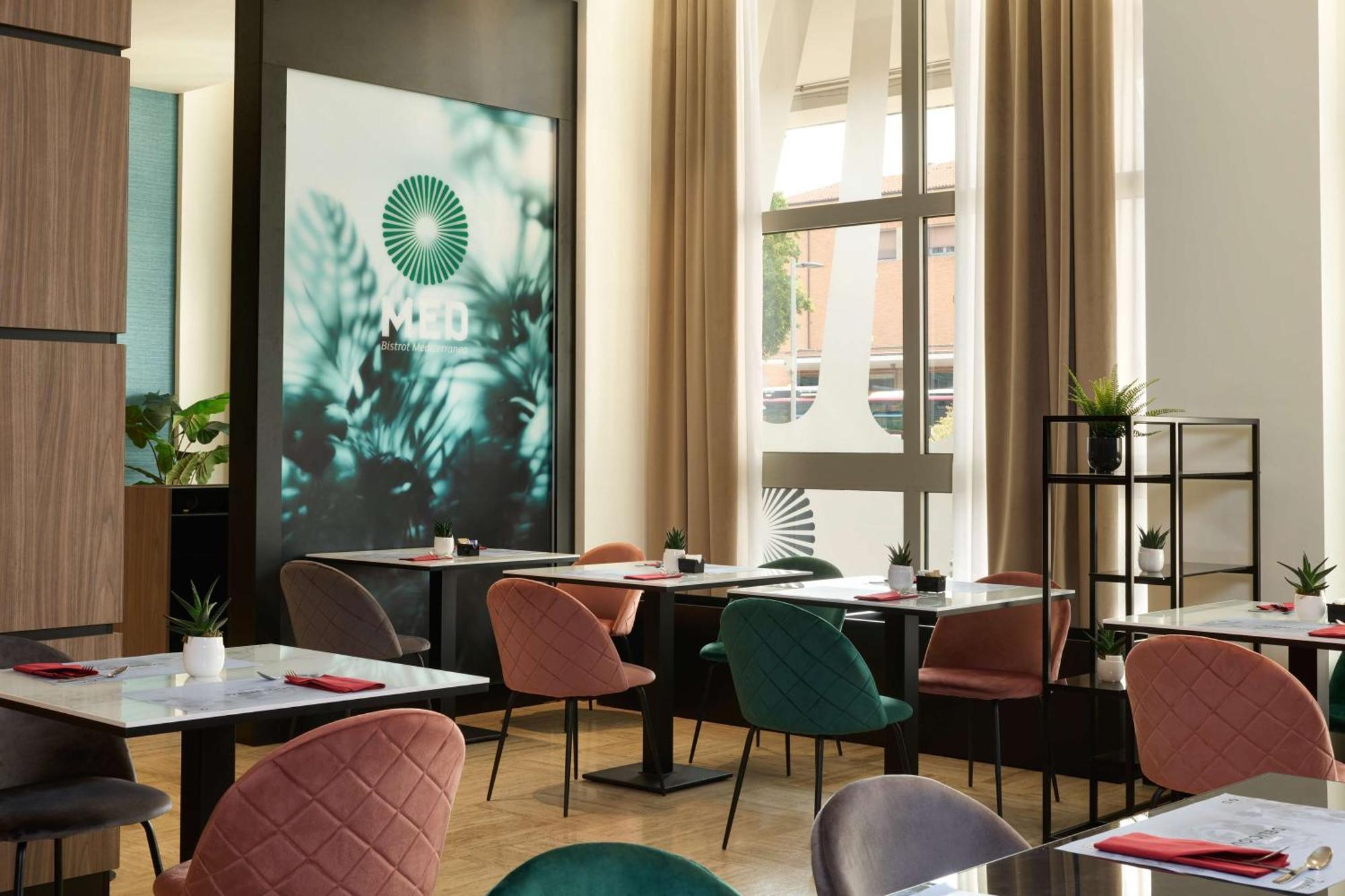 Radisson Hotel Ferrara Esterno foto